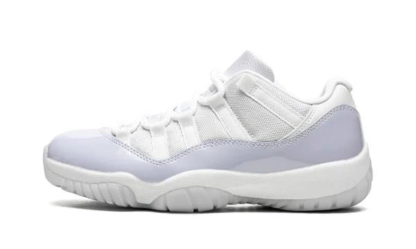 Air Jordan 11 Low Violet (W)