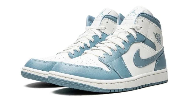 Air Jordan 1 Mid UNC (W)