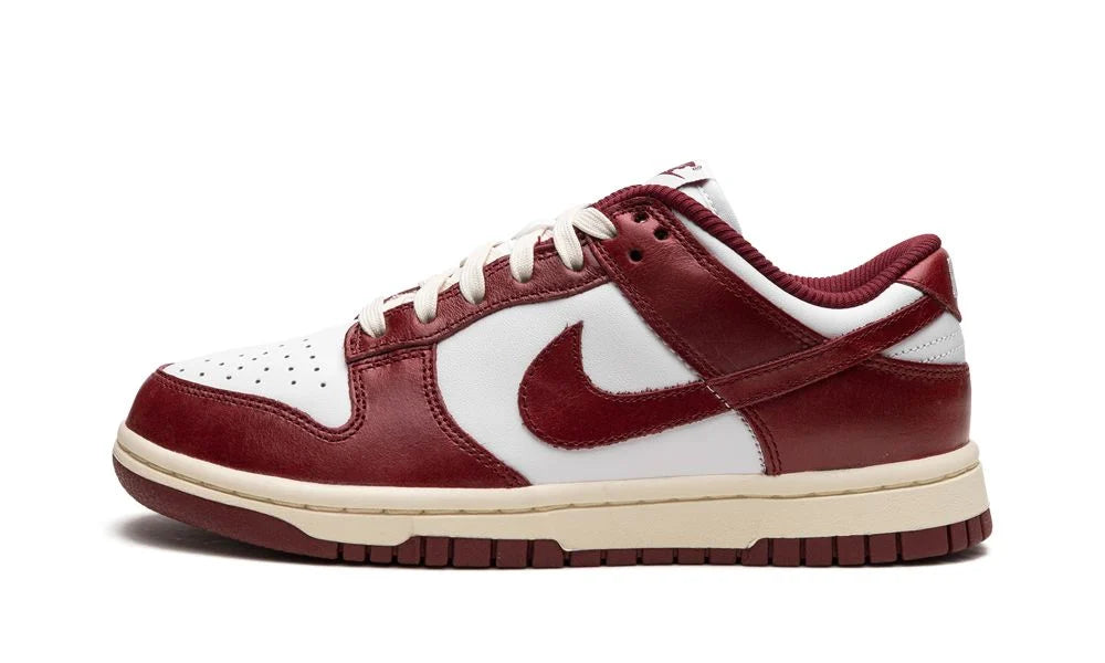 Nike Dunk Low Team Red (W)