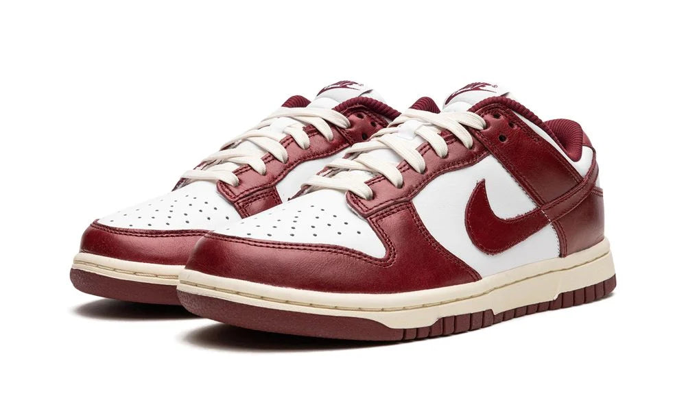 Nike Dunk Low Team Red (W)