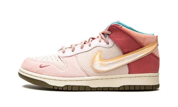 Nike Dunk Mid Strawberry Milk